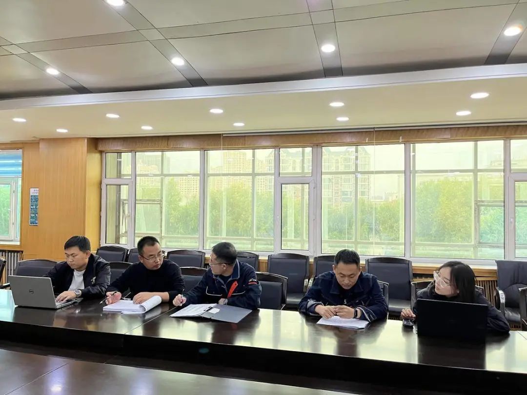 ��ɫ�������˶�ϵ�б���֮һ��֧��������Ա��������С�鲻�����Ӽ��Ĵ�������